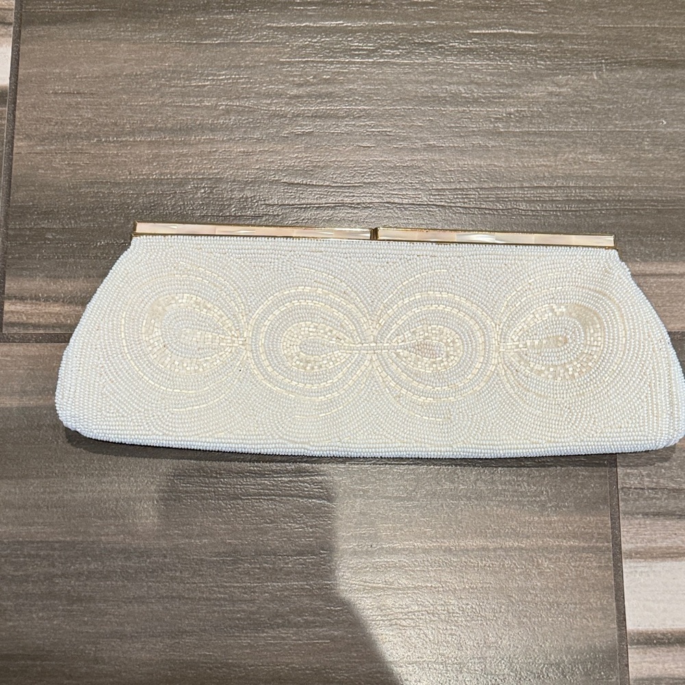 Elegant Ivory Beaded Clutch